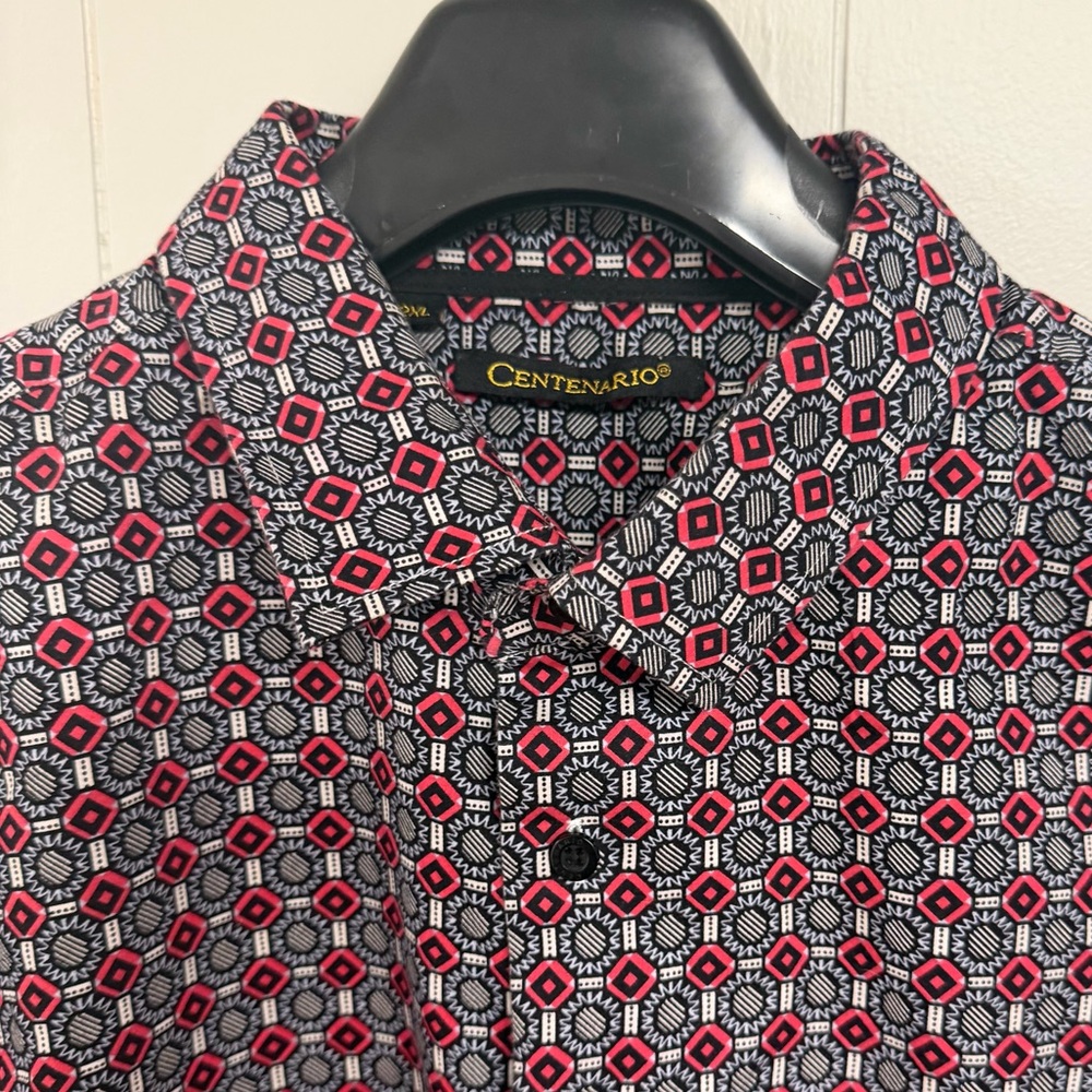CENTENÁRIO Men's Geometric Dress Shirt
Size2XL
Long Sleeve Button Down 
Classic
